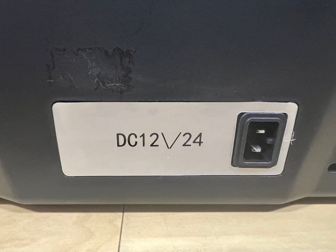 【美品】F40C4TMP ポータブル冷蔵 / 冷凍庫 12V / 24V車対応