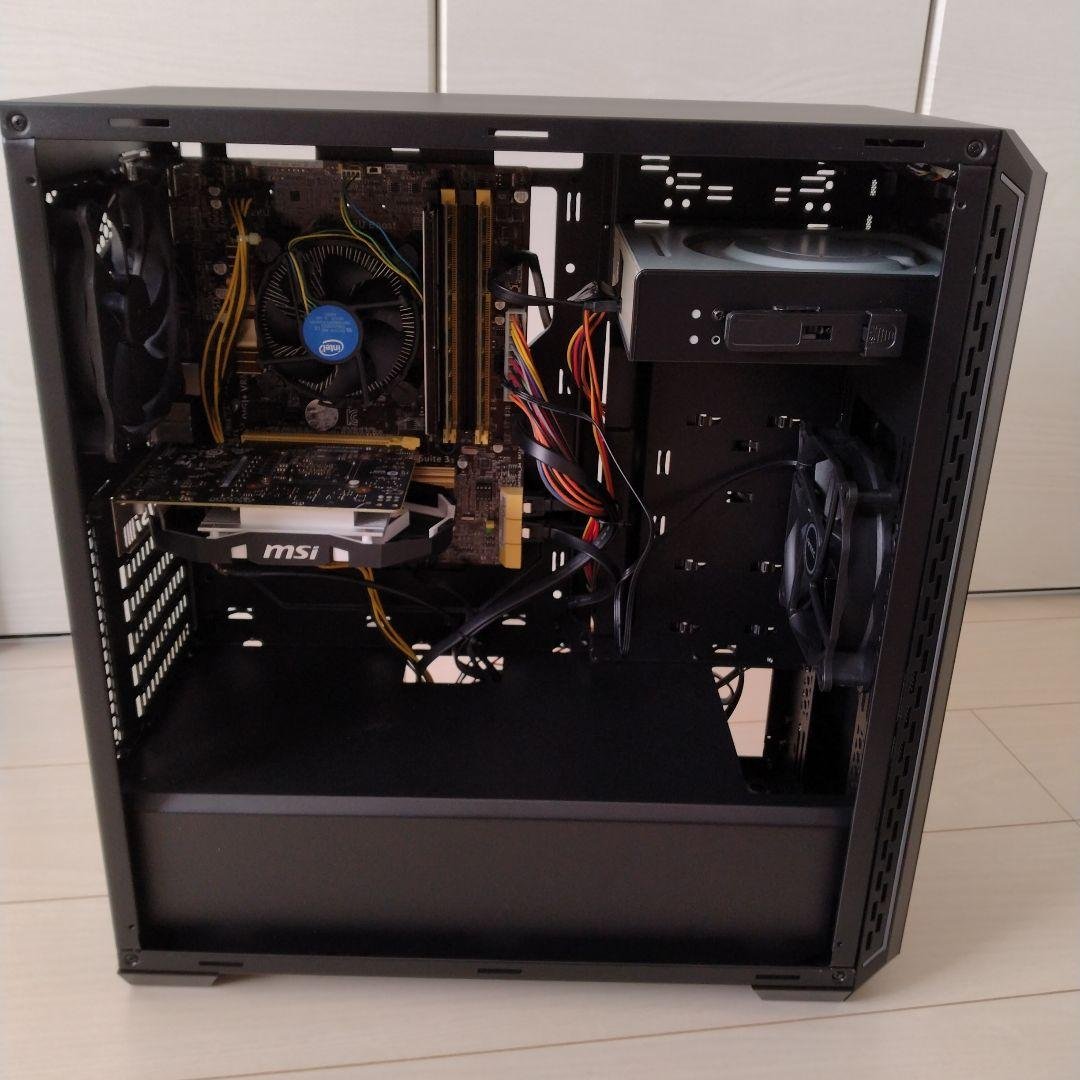 Antec P7 Silent PCケース