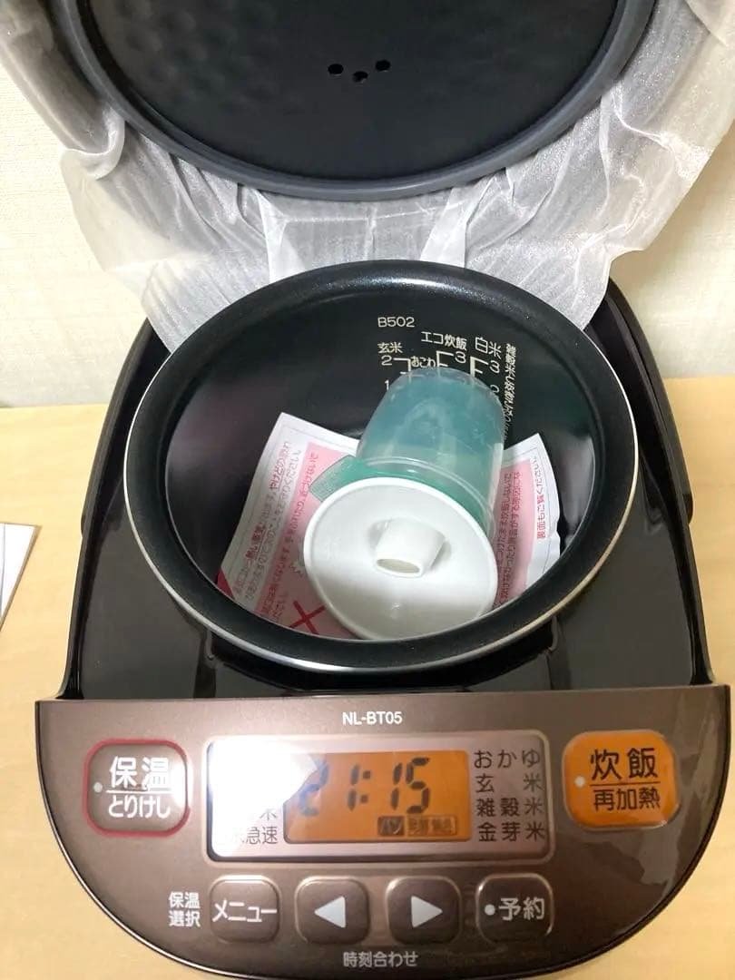 【新品】ZOJIRUSHI NL-BT05-TA 炊飯器 ブラウン 極め炊き