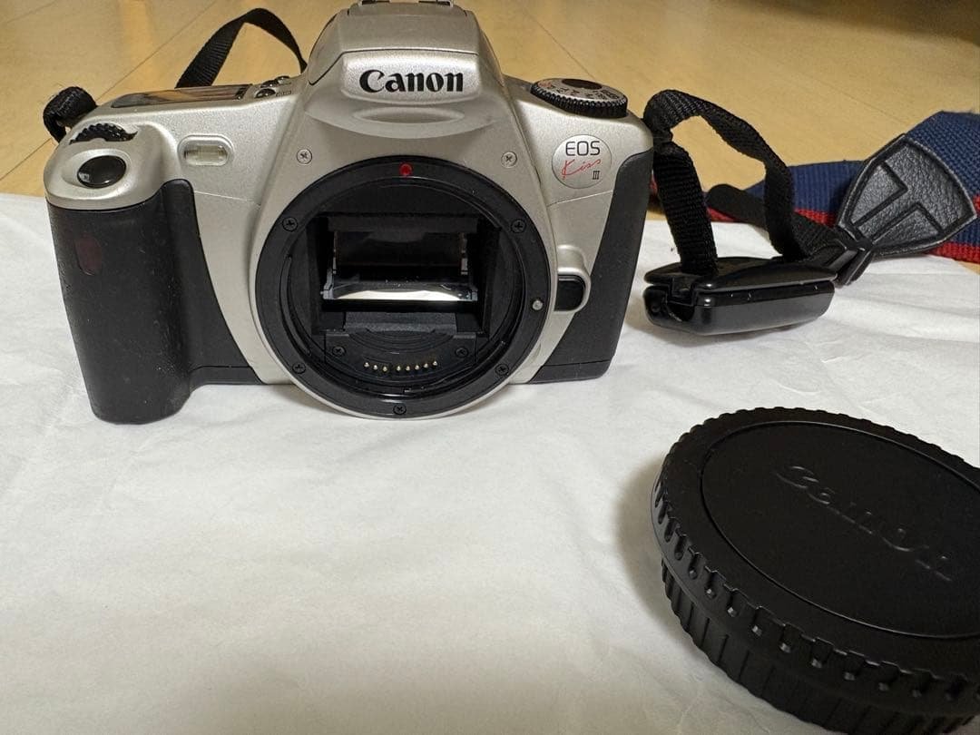 最終値下げCanon EOS Kiss III 一眼レフカメラダブルズームキット