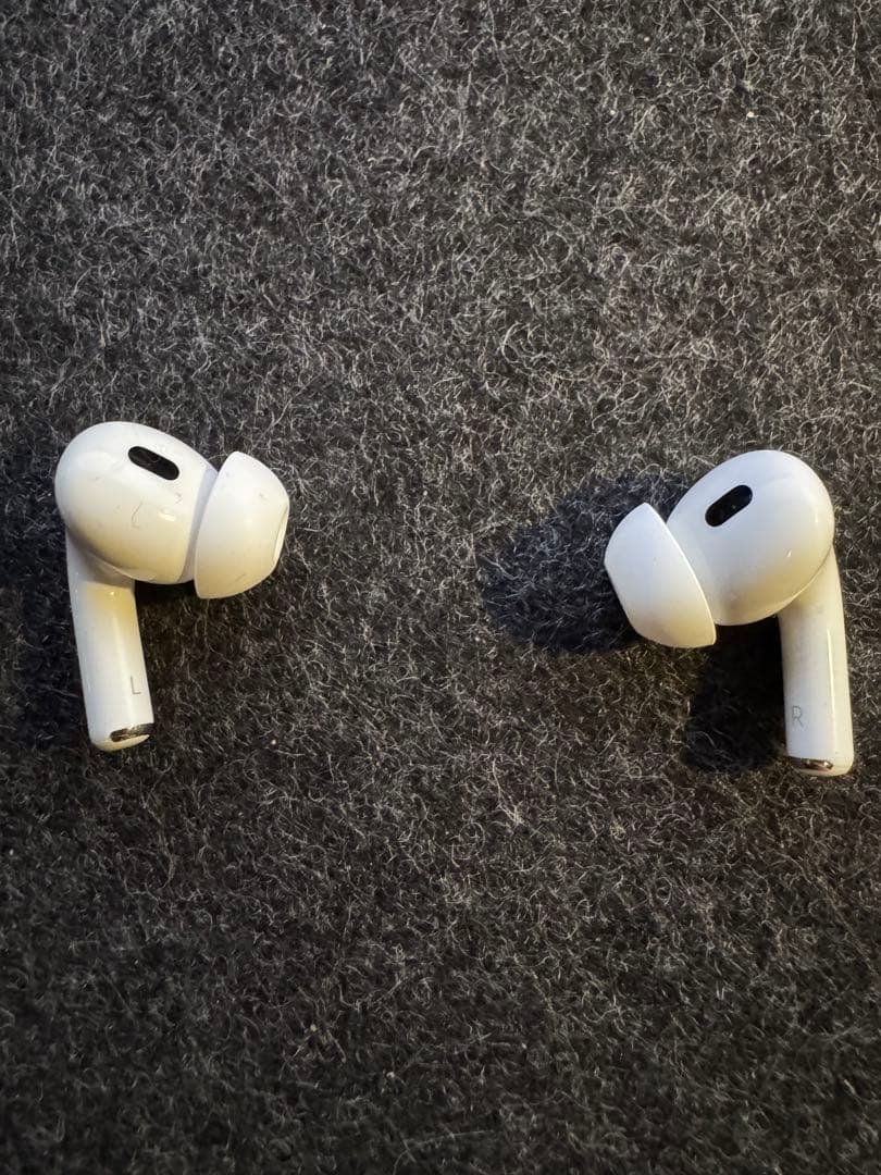 AirPods Pro 第二世代 本体 充電ケース付き