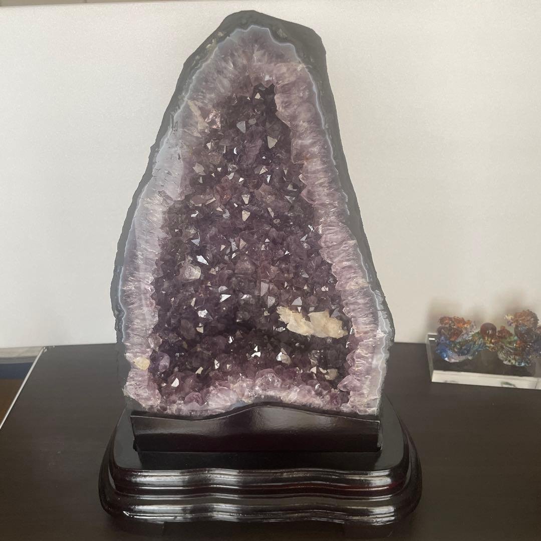 ⭐︎ウルグアイ産アメジストドーム　カコクセナイト　カルサイト共生