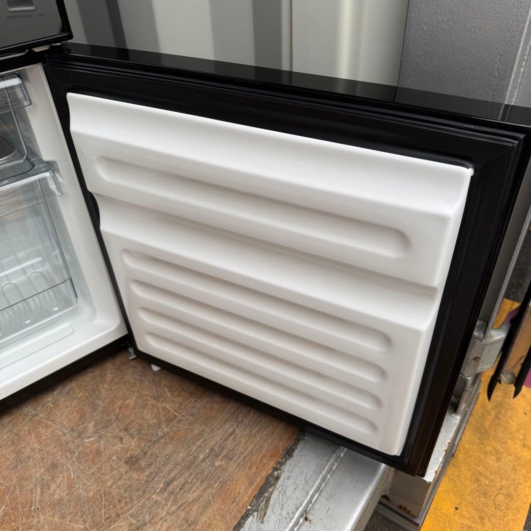 C7437★2020年製美品★ツインバード　冷蔵庫　ミラーブラック　鏡