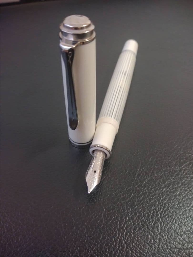 【超希少品・美品】ペリカン 万年筆スーベレーン M605 ホワイトストライプ F